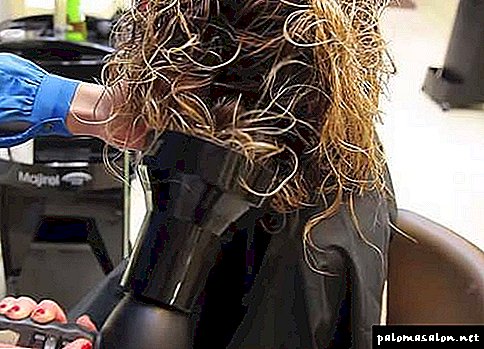 Come realizzare bellissimi riccioli sui capelli di media lunghezza