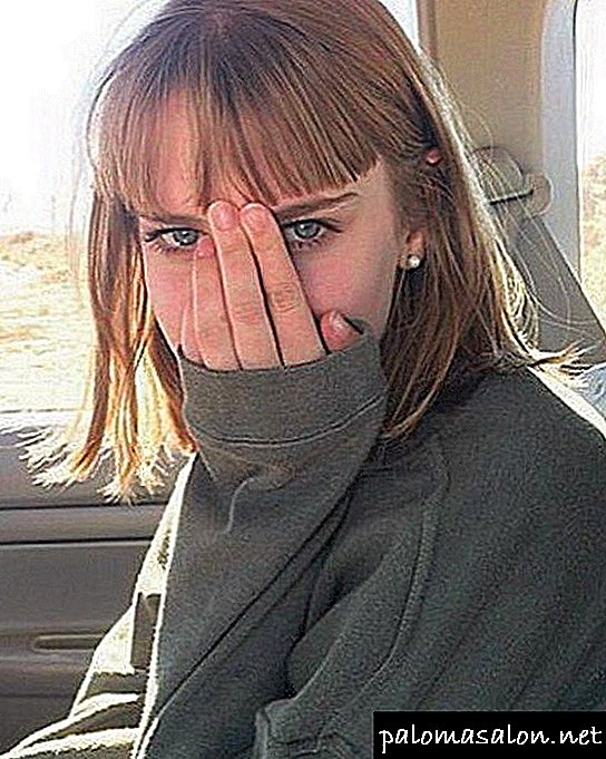 Haircuts and hairstyles with bangs (62 photos)